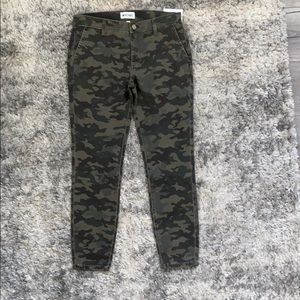 Meritage camouflage skinny
